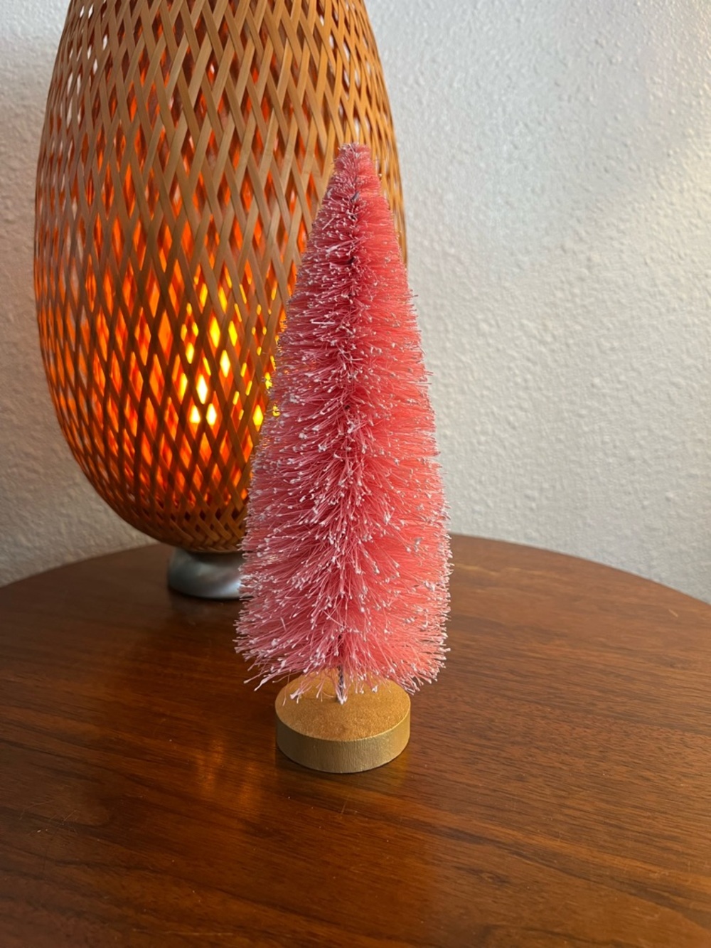 Vintage Style Bottle Brush Tree (NWT)
